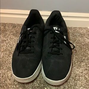 Worn once cute Champion sneakers